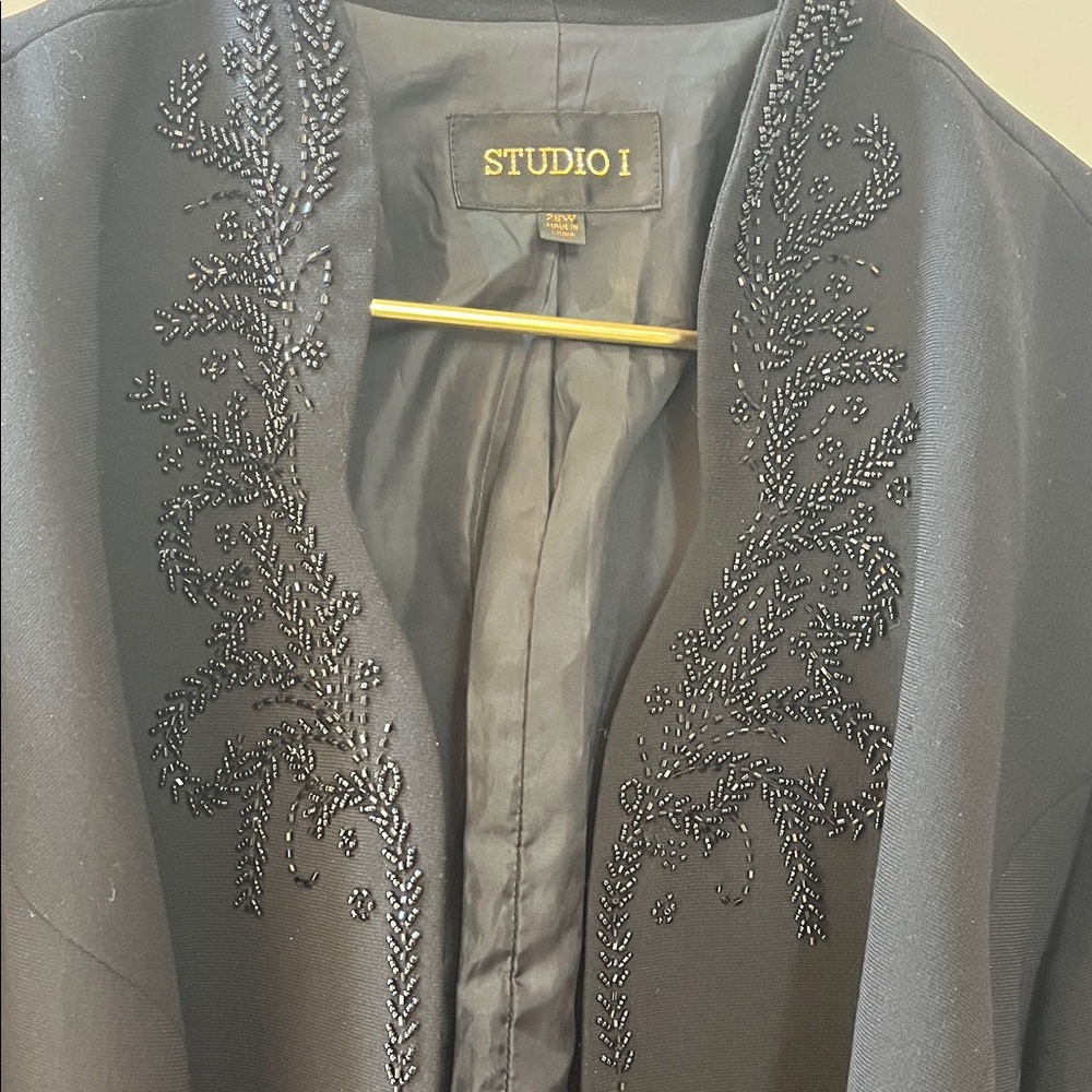Studio 17 Women's Elegant jet Black Blazer